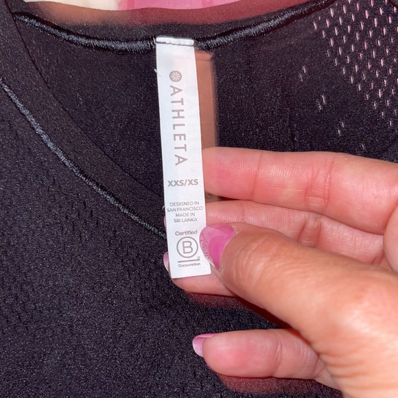 Athleta crop top. Worn once - Picture 2 of 2